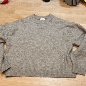 H&M Light Gray Women's Crew Neck Sweater